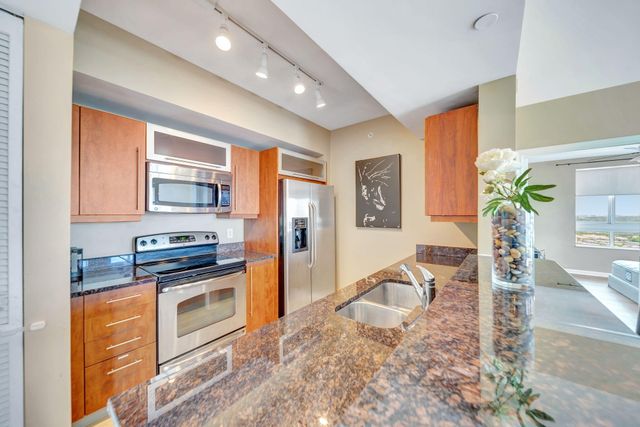 7350 SW 89th Street 2102s, Miami, FL 33156