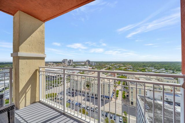 7350 SW 89th Street 2102s, Miami, FL 33156