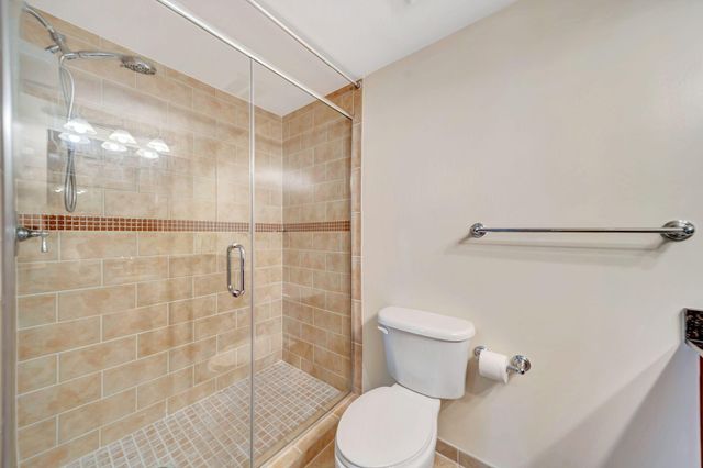 7350 SW 89th Street 2102s, Miami, FL 33156