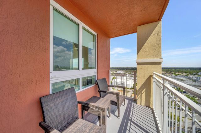7350 SW 89th Street 2102s, Miami, FL 33156