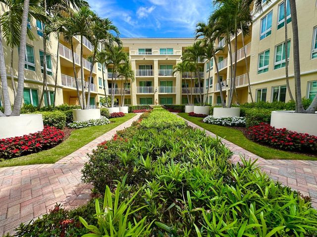 7350 SW 89th Street 2102s, Miami, FL 33156