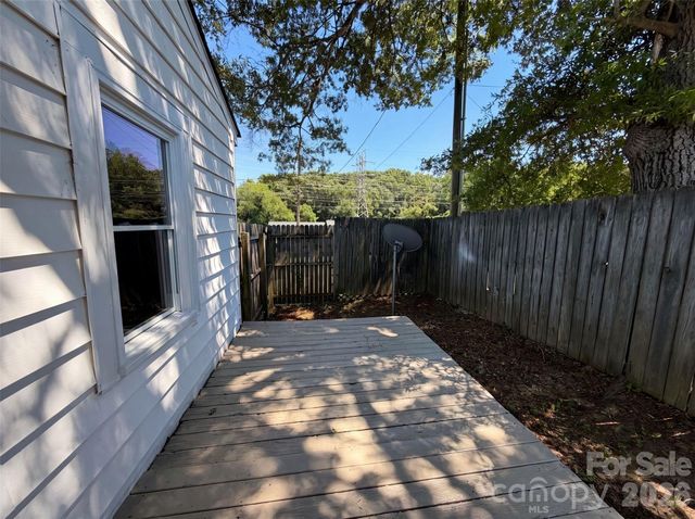 123 E Farmview Street, Gastonia, NC 28054