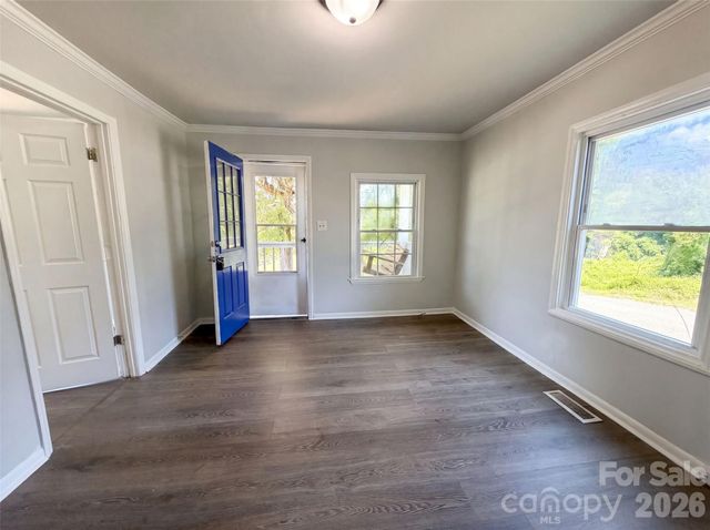 123 E Farmview Street, Gastonia, NC 28054