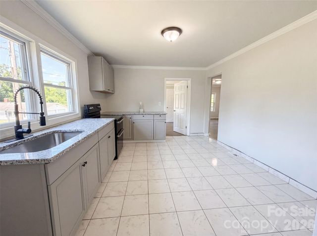 123 E Farmview Street, Gastonia, NC 28054