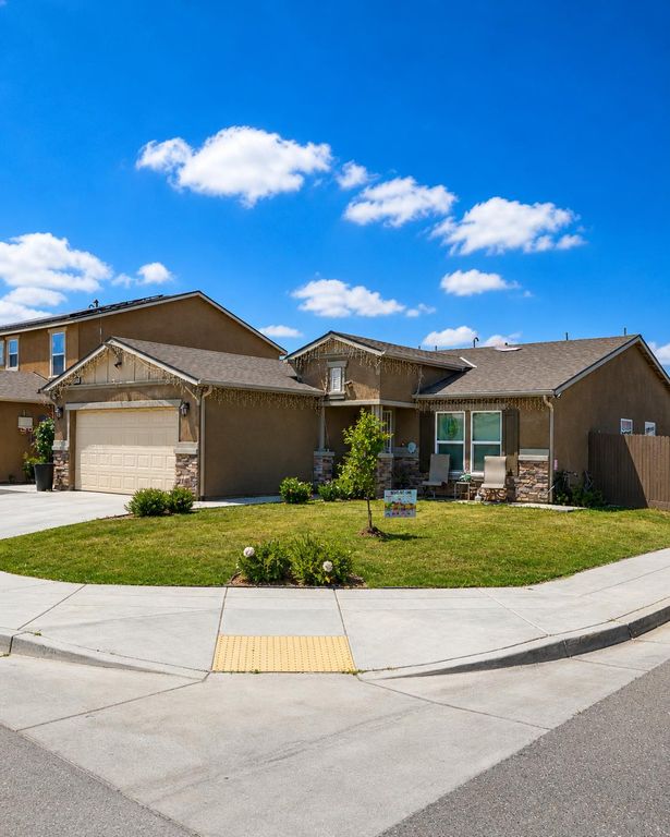 3705 N Mccaffrey, Fresno, CA 93722