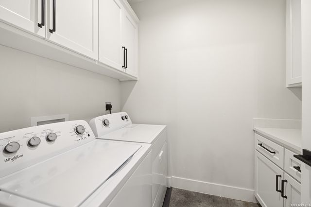 812 Lafayette, Castroville, TX 78009