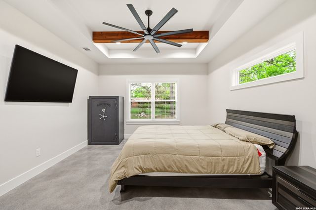 812 Lafayette, Castroville, TX 78009