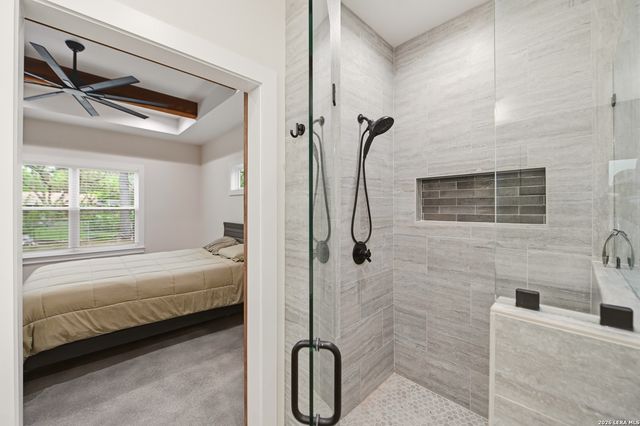 812 Lafayette, Castroville, TX 78009