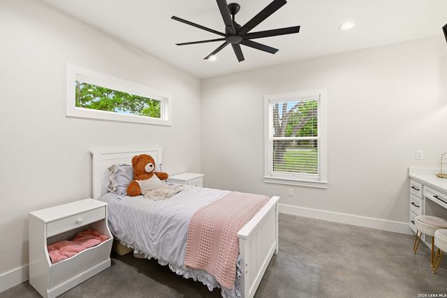 812 Lafayette, Castroville, TX 78009