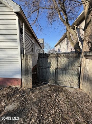 1019 Gordon Street, Toledo, OH 43609