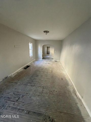 1019 Gordon Street, Toledo, OH 43609