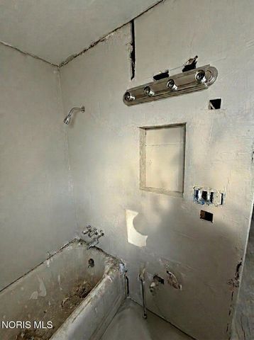 1019 Gordon Street, Toledo, OH 43609