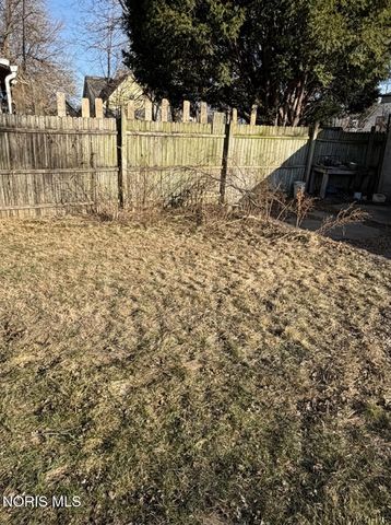 1019 Gordon Street, Toledo, OH 43609