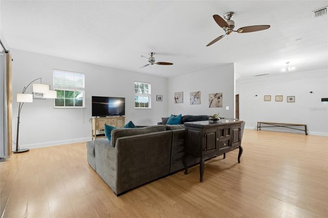 4521 JUANITA WAY S, St Petersburg, FL 33705