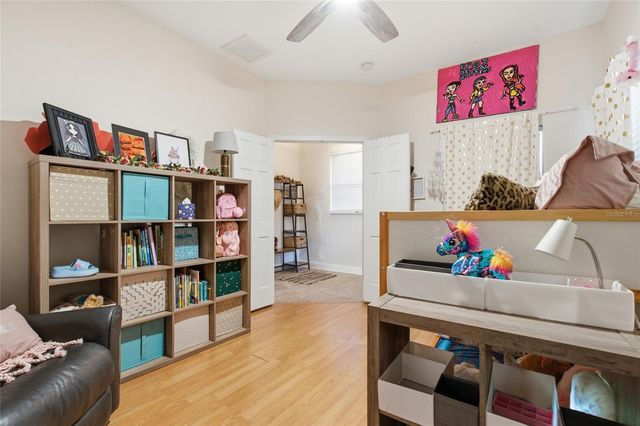 4521 JUANITA WAY S, St Petersburg, FL 33705