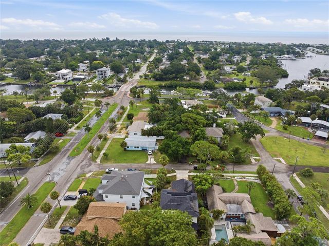 4521 JUANITA WAY S, St Petersburg, FL 33705