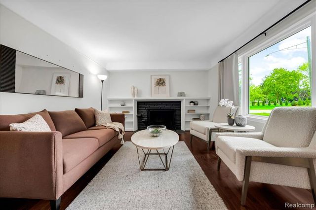 4419 Beverly Court, Royal Oak, MI 48073