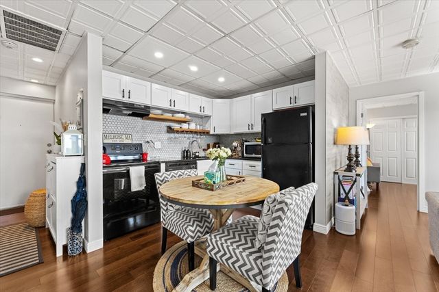 340 Main St 709, Melrose, MA 02176