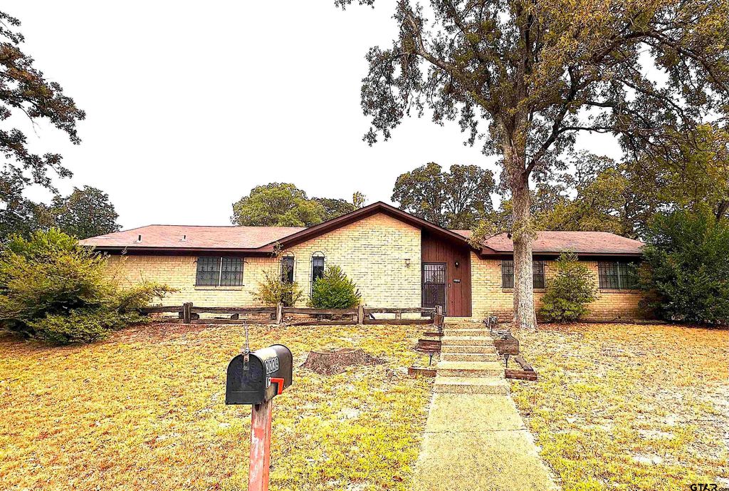 3239 Berryhill Dr, Tyler, TX 75702