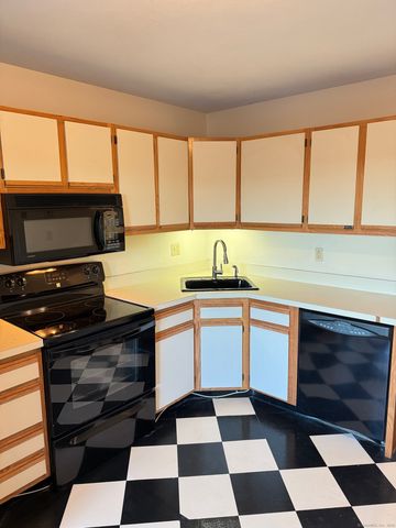 81 Chipman Street APT 6, Waterbury, CT 06708