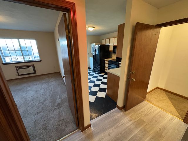 81 Chipman Street APT 6, Waterbury, CT 06708