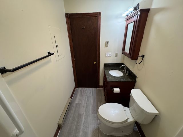 81 Chipman Street APT 6, Waterbury, CT 06708