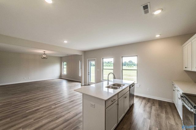 147 Flintlock Way, New Market, AL 35761