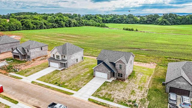 147 Flintlock Way, New Market, AL 35761