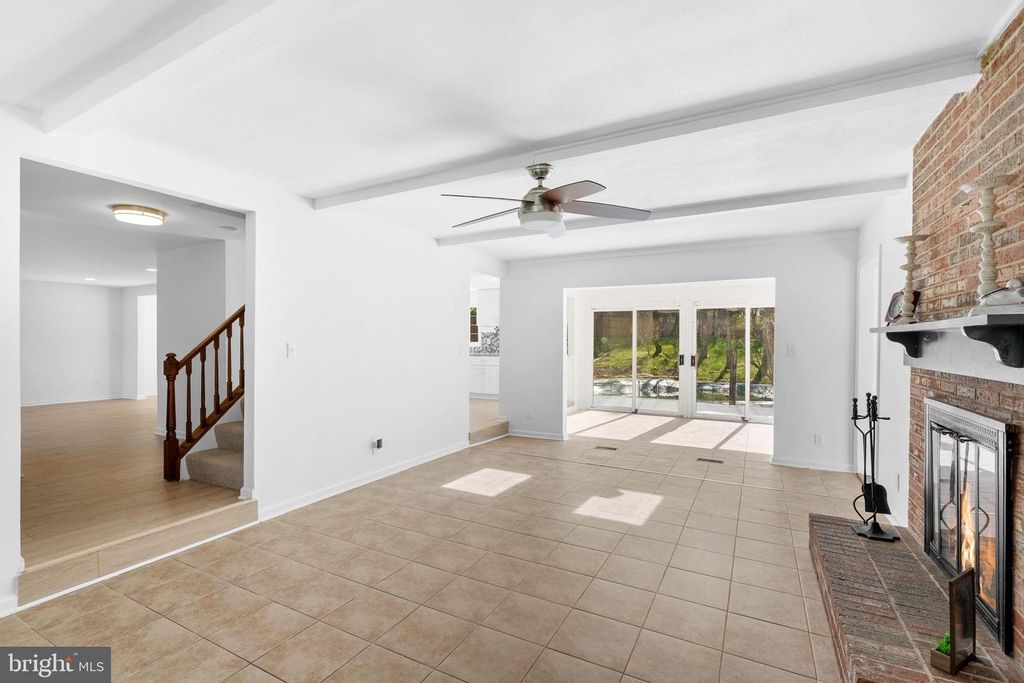 Image 34 of property listing at 5637 HIGH TOR HL, Columbia, MD 21045