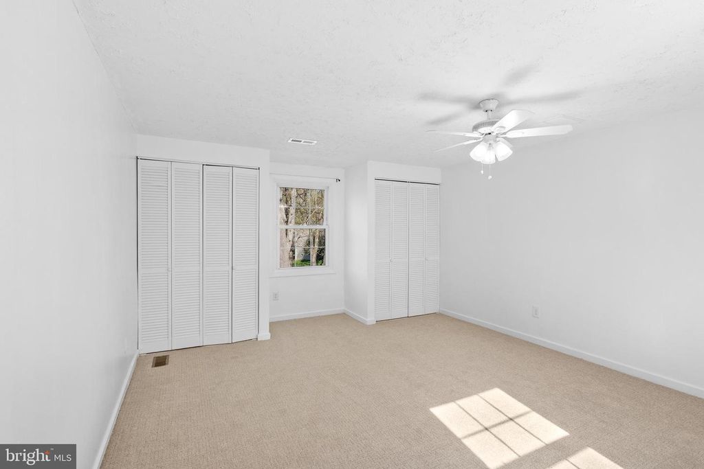 Image 43 of property listing at 5637 HIGH TOR HL, Columbia, MD 21045