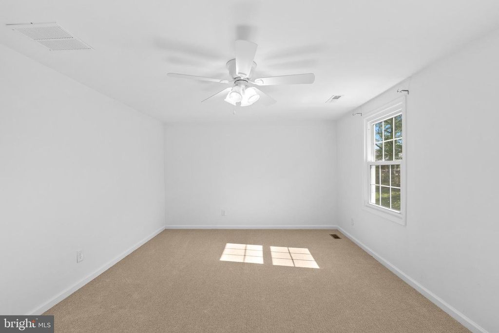 Image 52 of property listing at 5637 HIGH TOR HL, Columbia, MD 21045