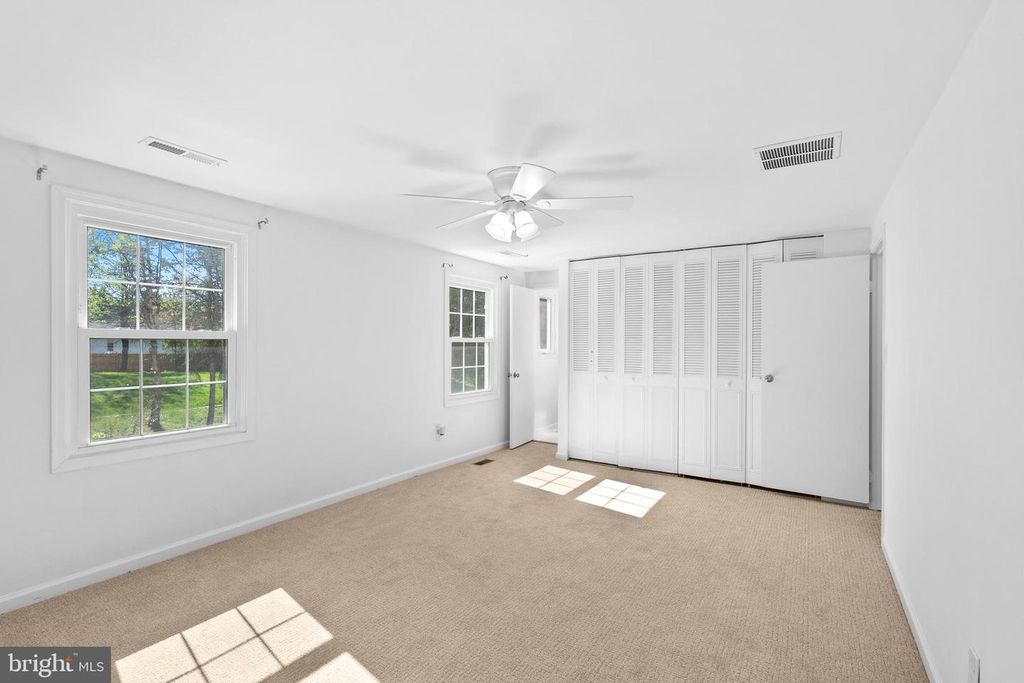 Image 54 of property listing at 5637 HIGH TOR HL, Columbia, MD 21045
