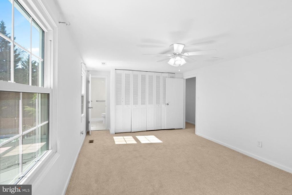 Image 55 of property listing at 5637 HIGH TOR HL, Columbia, MD 21045