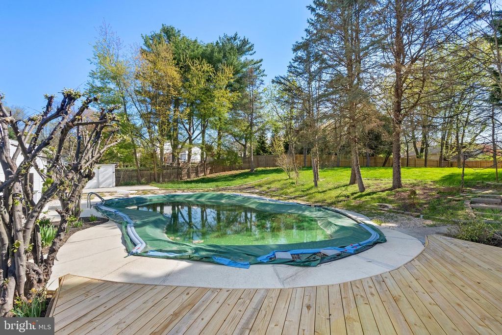 Image 73 of property listing at 5637 HIGH TOR HL, Columbia, MD 21045
