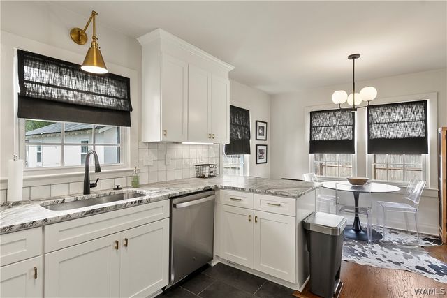 2402 26th, Northport, AL 35476