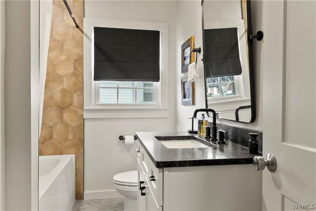 2402 26th, Northport, AL 35476