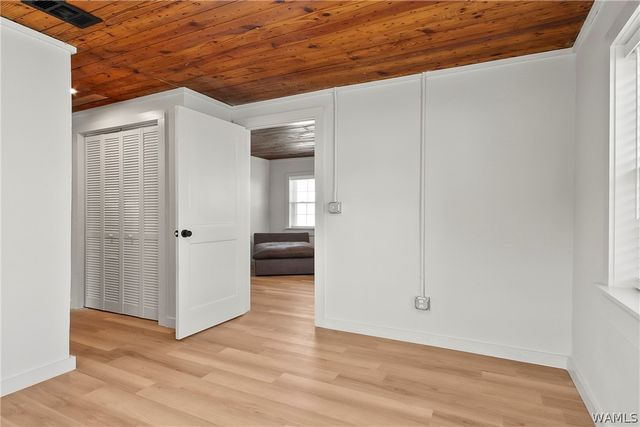 2402 26th, Northport, AL 35476