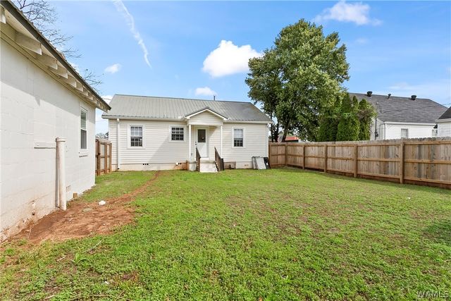 2402 26th, Northport, AL 35476