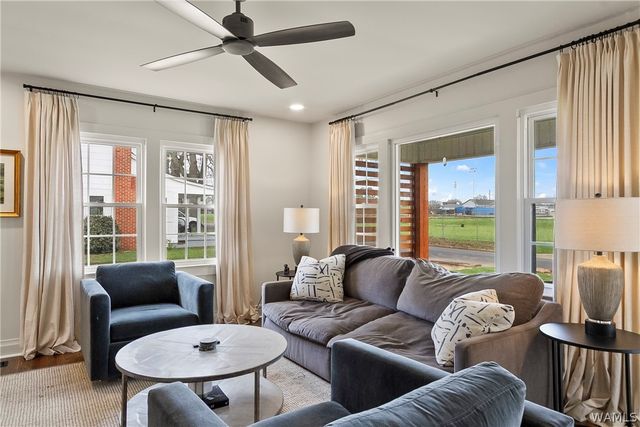 2402 26th, Northport, AL 35476