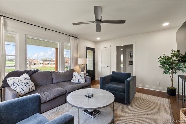 2402 26th, Northport, AL 35476