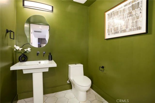 1345 Havenhurst 4, West Hollywood, CA 90046