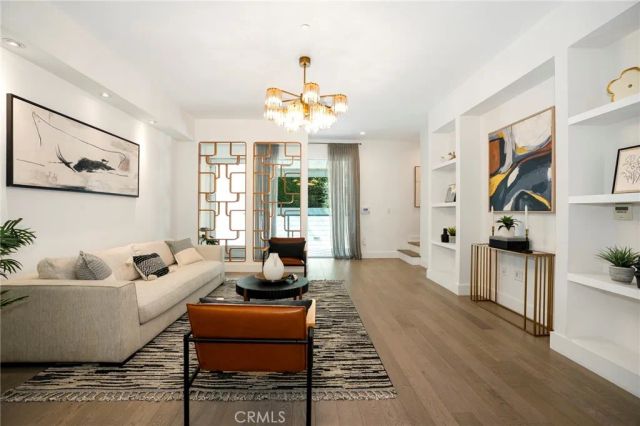 1345 Havenhurst 4, West Hollywood, CA 90046