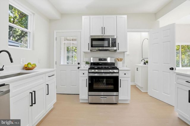 609 HOLLEN RD, Baltimore, MD 21212