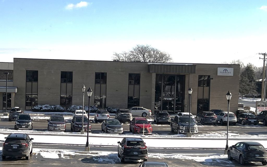 7350 W COLLEGE Drive 104, Palos Heights, IL 60463