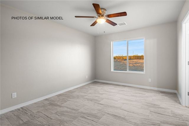 10083 N Larkspur Drive, Kingman, AZ 86401