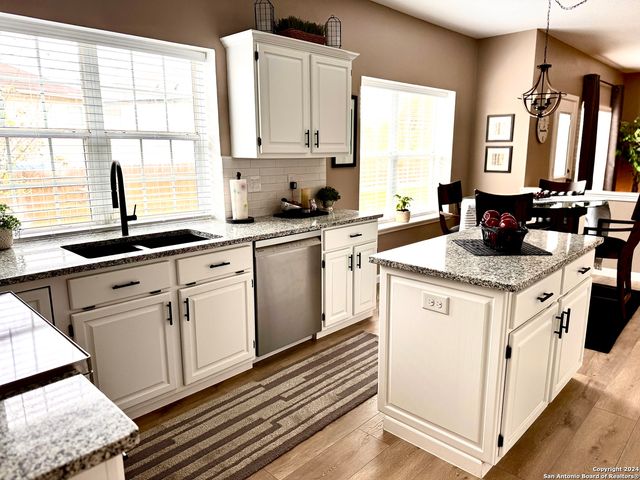 1823 Caraselle Loop, San Antonio, TX 78253