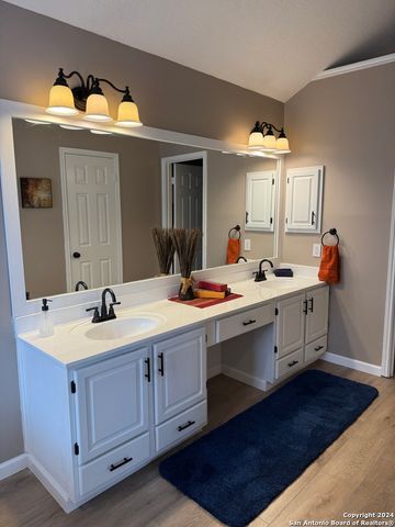 1823 Caraselle Loop, San Antonio, TX 78253