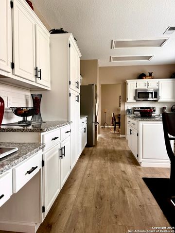 1823 Caraselle Loop, San Antonio, TX 78253