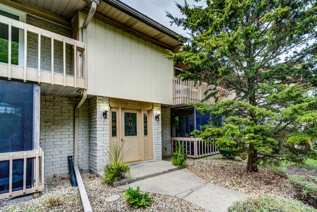15717 Orlan Brook Drive G83, Orland Park, IL 60462