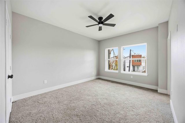 2207 Des Chaumes Street, Houston, TX 77026